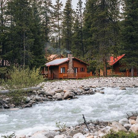 Baker Creek By Basecamp Hotell Lake Louise Exteriör bild