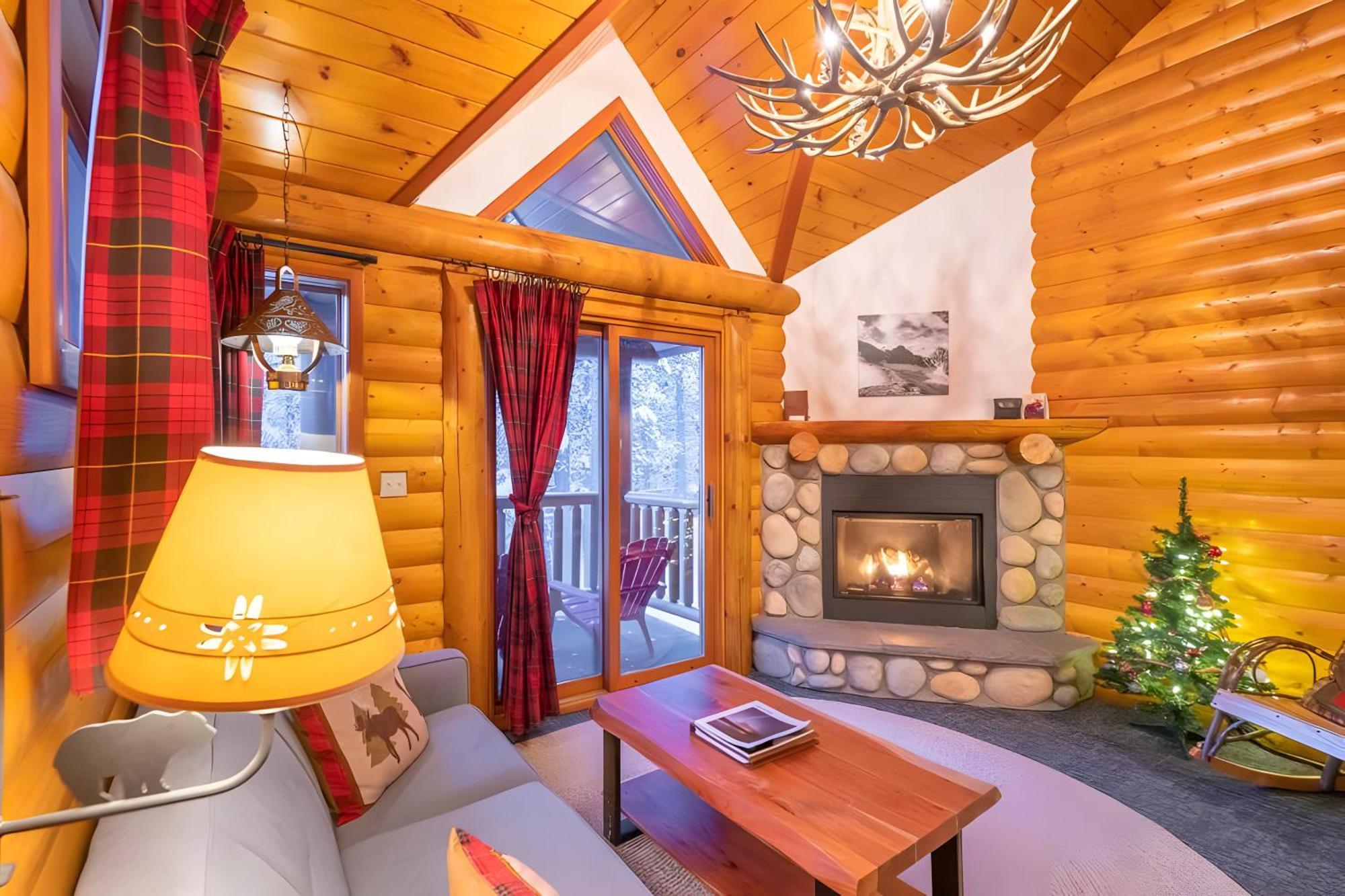 Baker Creek By Basecamp Hotell Lake Louise Exteriör bild