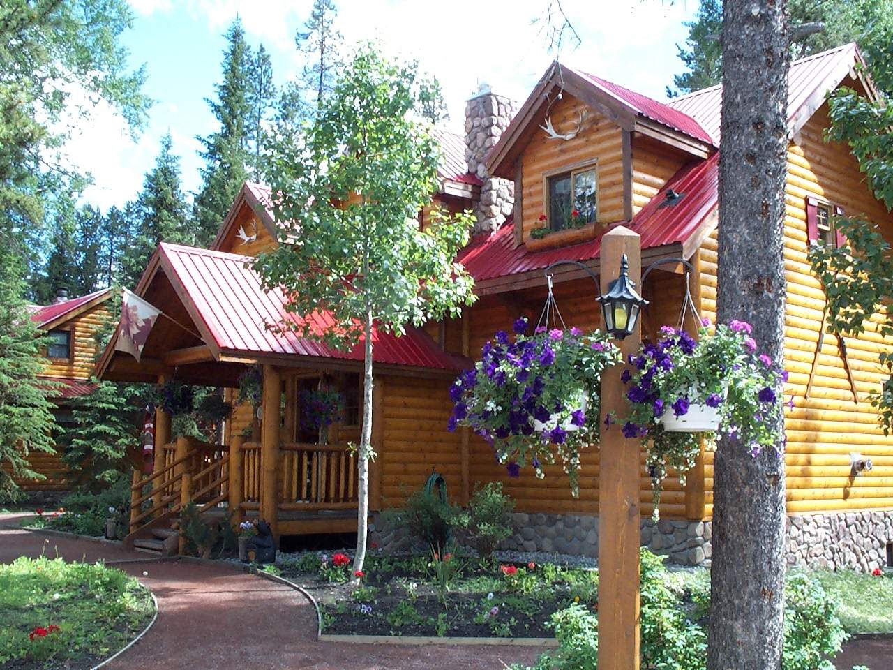 Baker Creek By Basecamp Hotell Lake Louise Exteriör bild